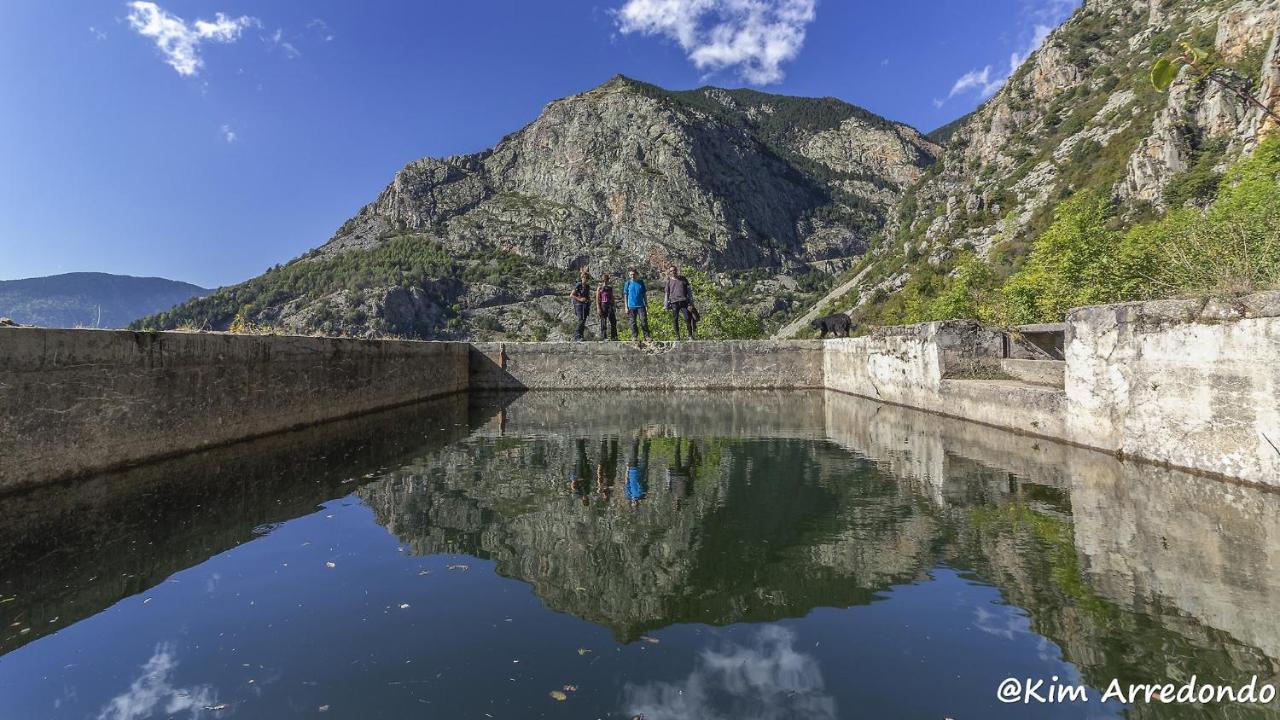Masia Can Constans Queralbs Exterior foto